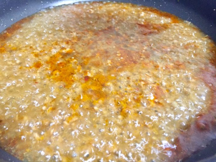 丸美屋麻婆豆腐の調理開始