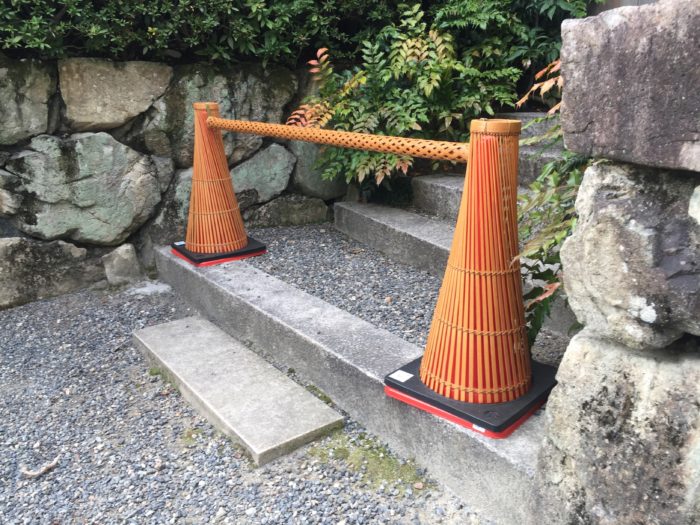 京都風情たっぷりのカラーコーン
