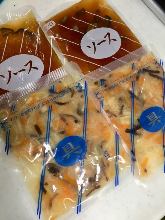 中華名菜 かに玉天心飯のソースと具