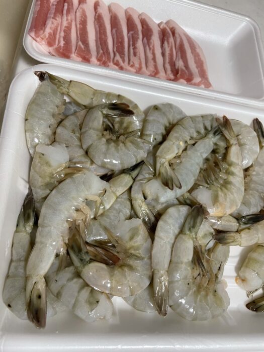 本日の天ぷらの具材は海老と豚バラ肉