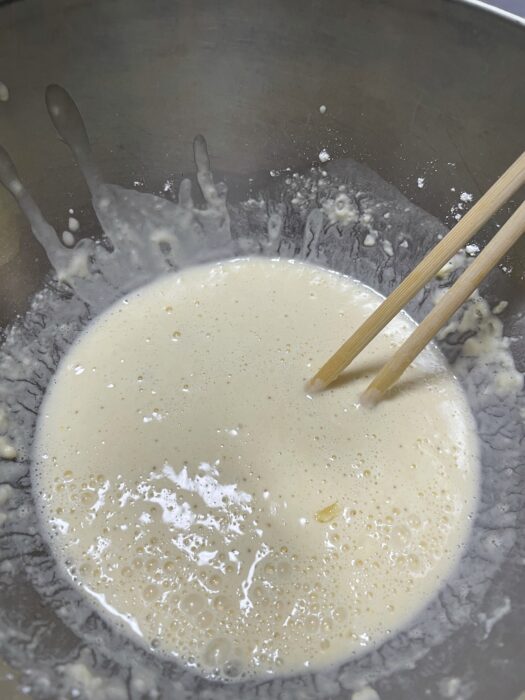 天ぷら粉を混ぜるのはダマが残る程度で問題なし。